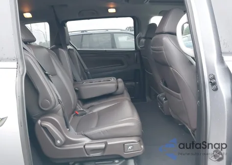 2018 Honda Odyssey Touring from USA, damaged, VIN 5FNRL6H81JB066846